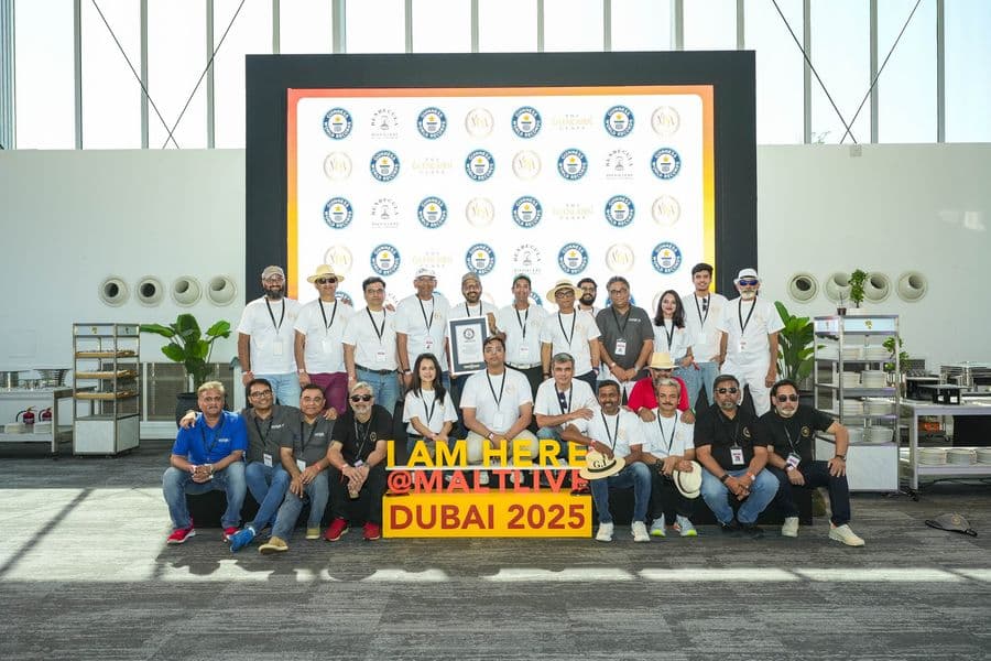 The group photograph at the MaltLive Dubai 2025 world record attempt